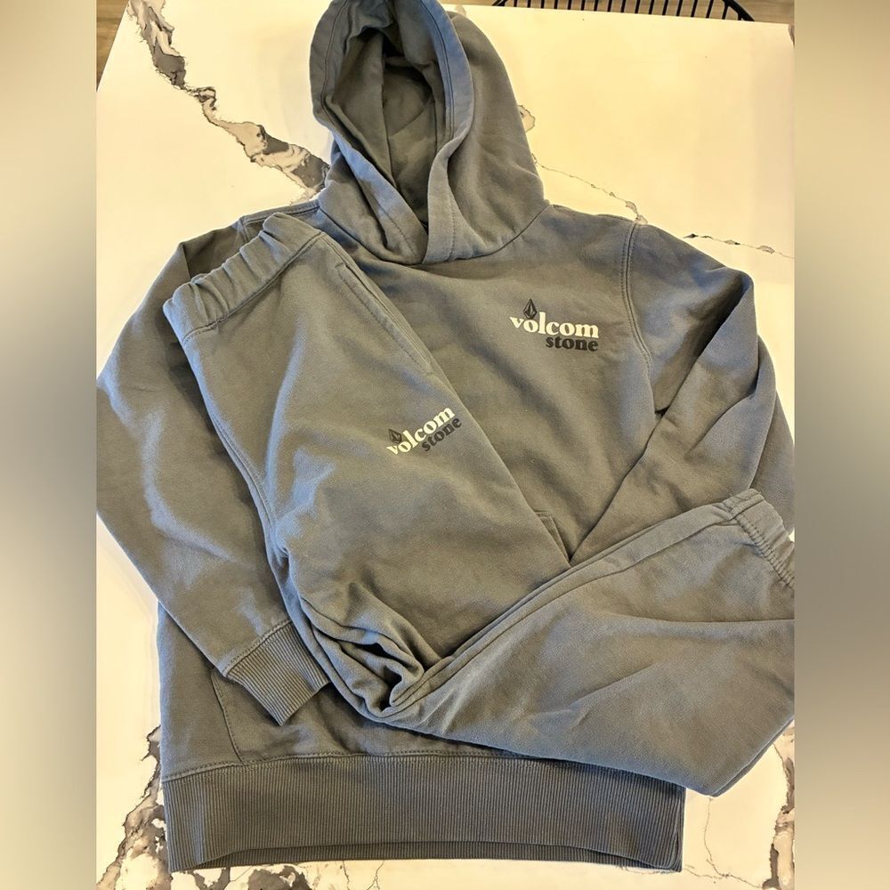 Volcom Gray Hoodie and Sweatpants Set
